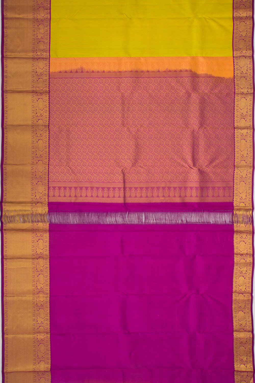 Taranga Kanchi Silk Vertical Lines Mehendi Green Saree