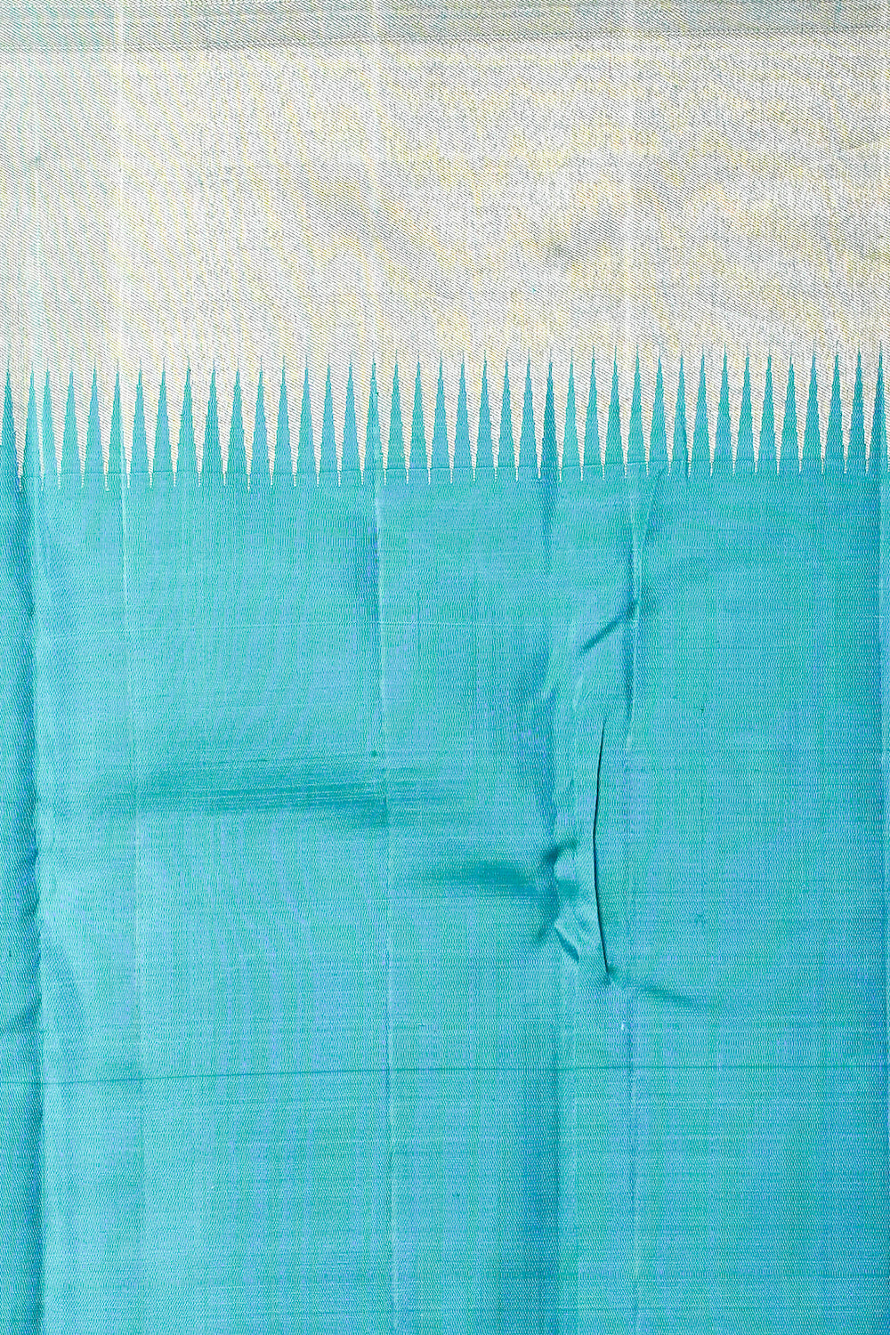 Kanchipuram Silk Geometrical Brocade Dual Tone Blue And Green Saree