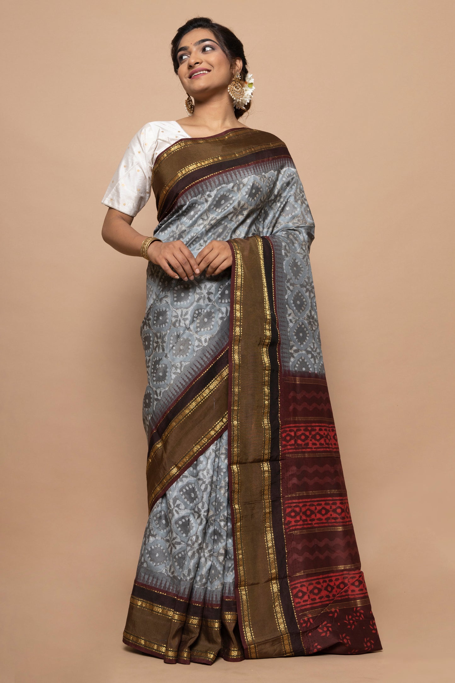 Bangalore Silk Kadiyal Printed Grey Saree