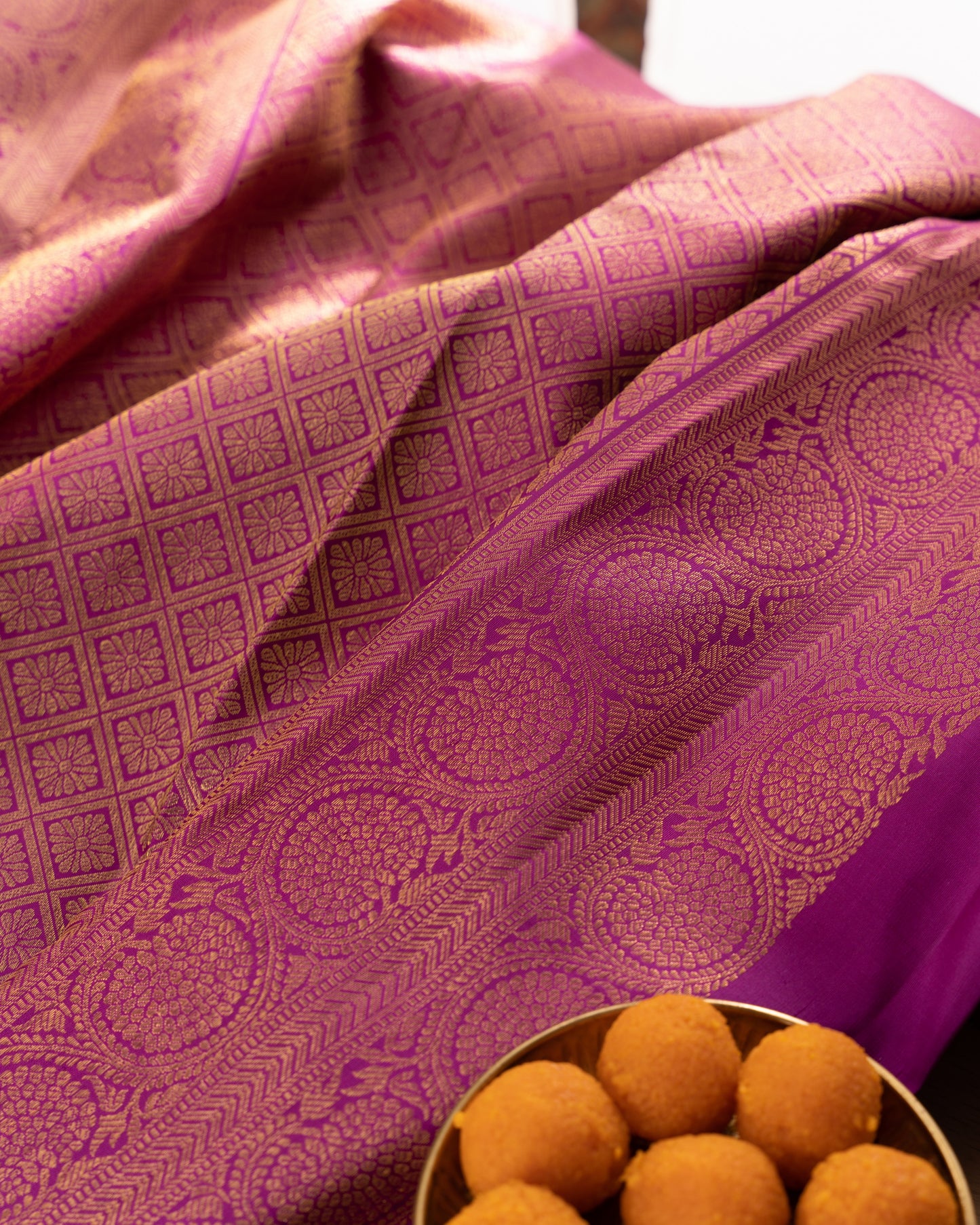 Kanchipuram Silk Brocade Green Saree With Rakhi And Gift Box