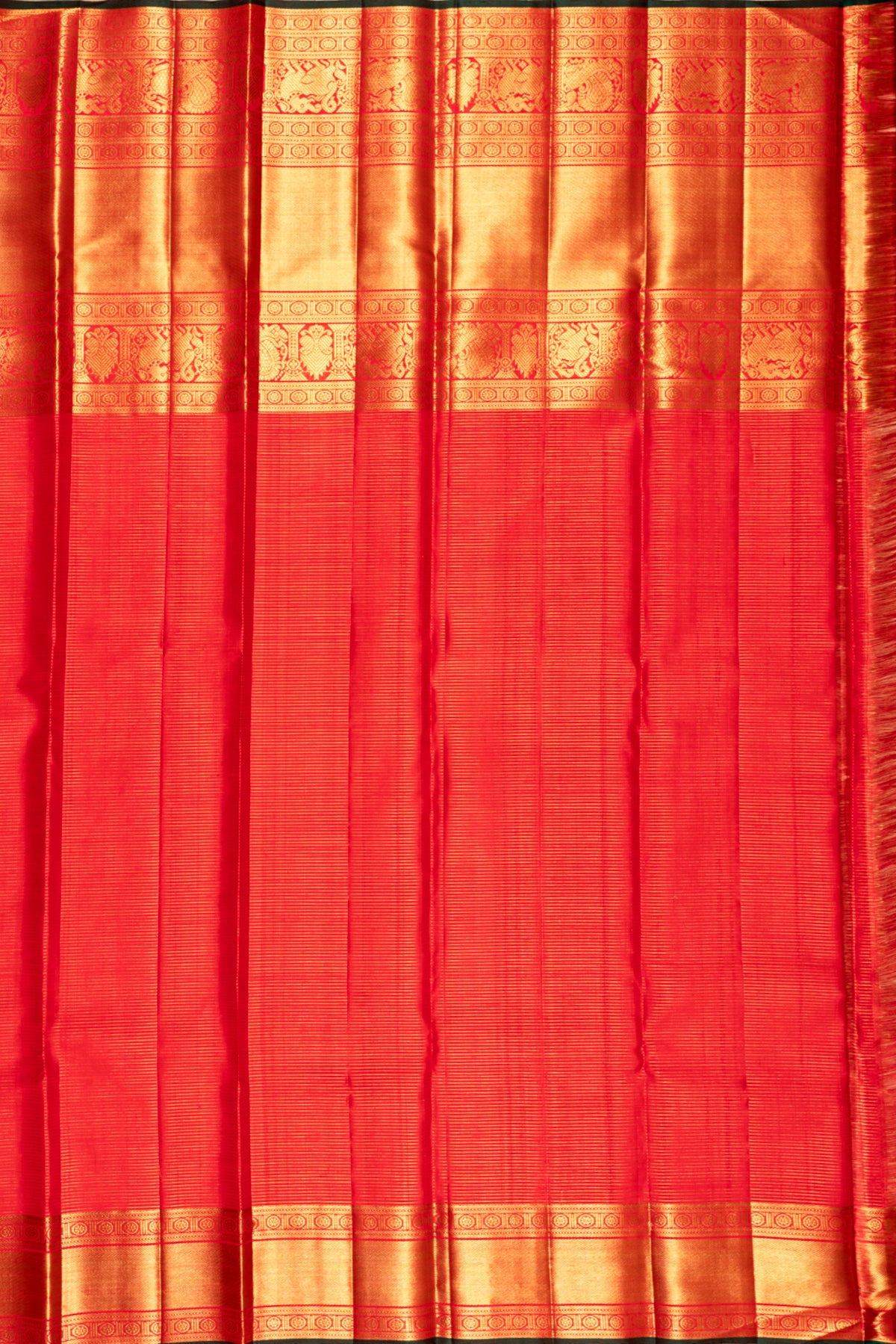 Kanchipuram Silk Oosi Lines and Butta Green Saree