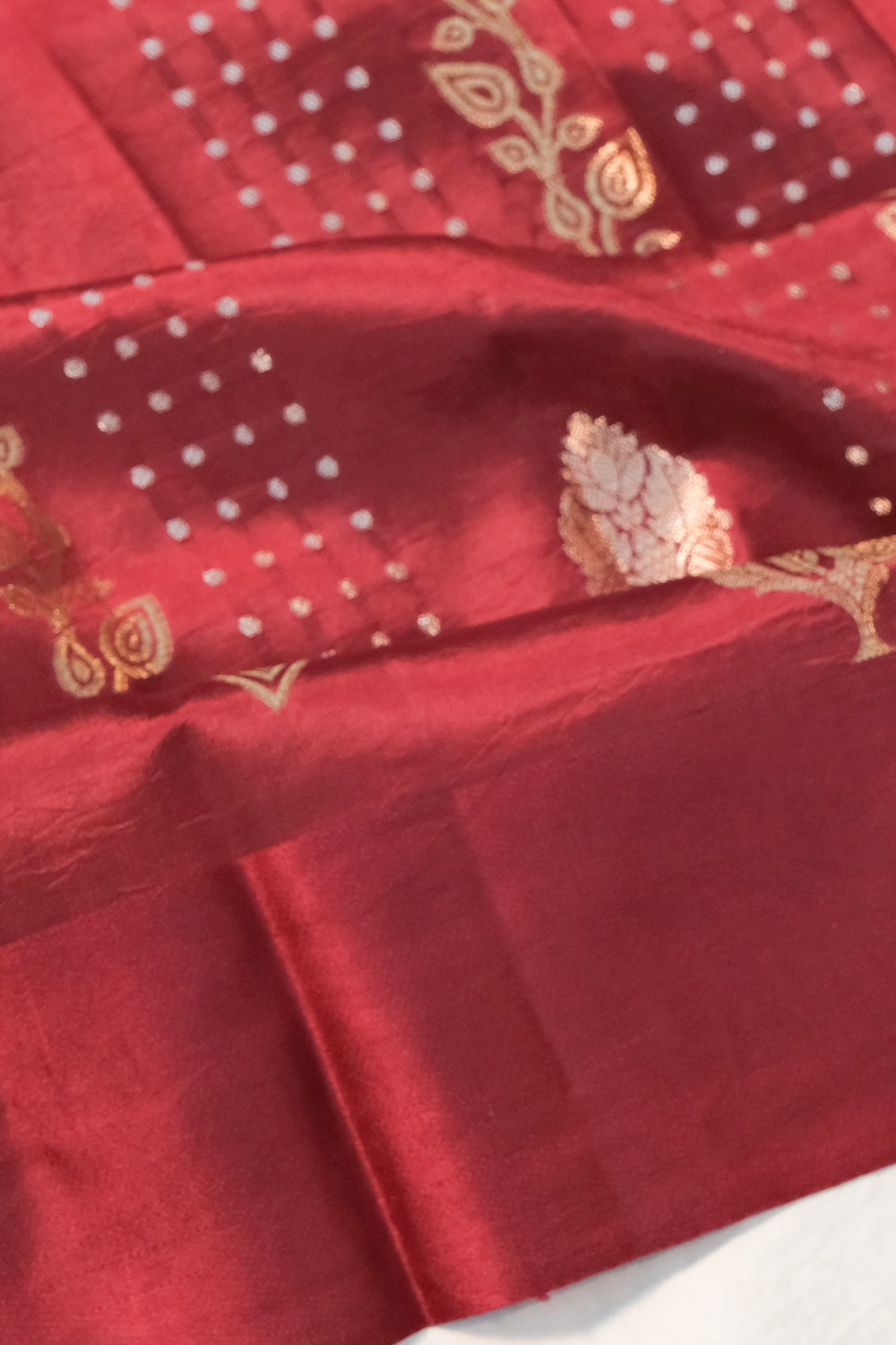 Banarasi Katan Silk Vertical Lines And Butta Marron Saree