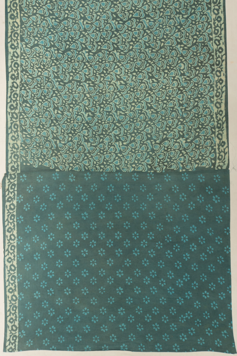 Mul Cotton Batik Printed Green Saree