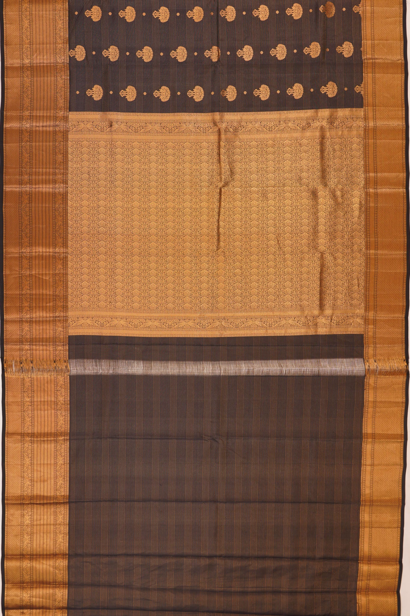 Taranga Kanchi Silk Oosi Lines And Butta Black Saree