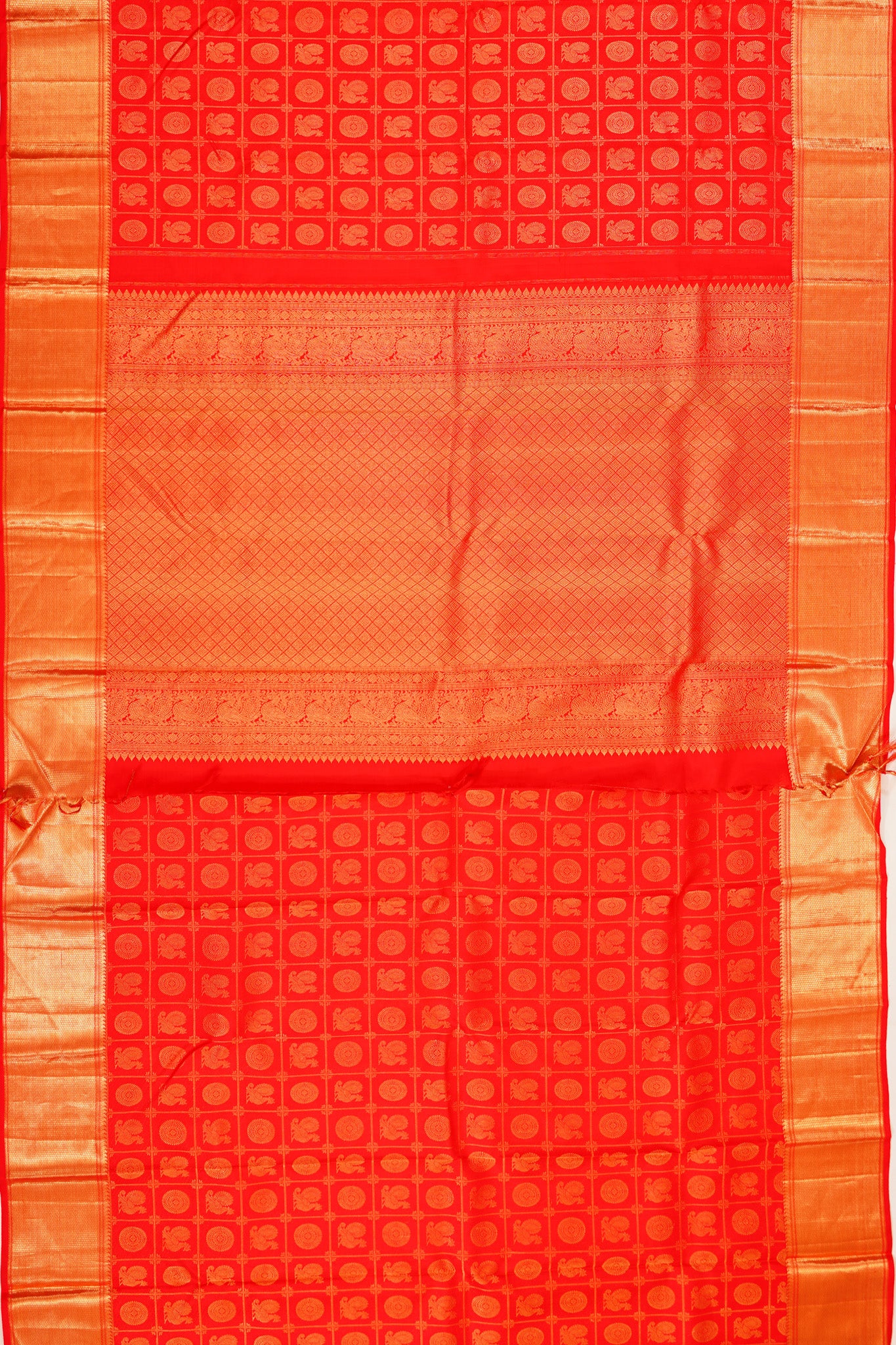 Taranga Kanchi Silk Checks And Butta Red Saree