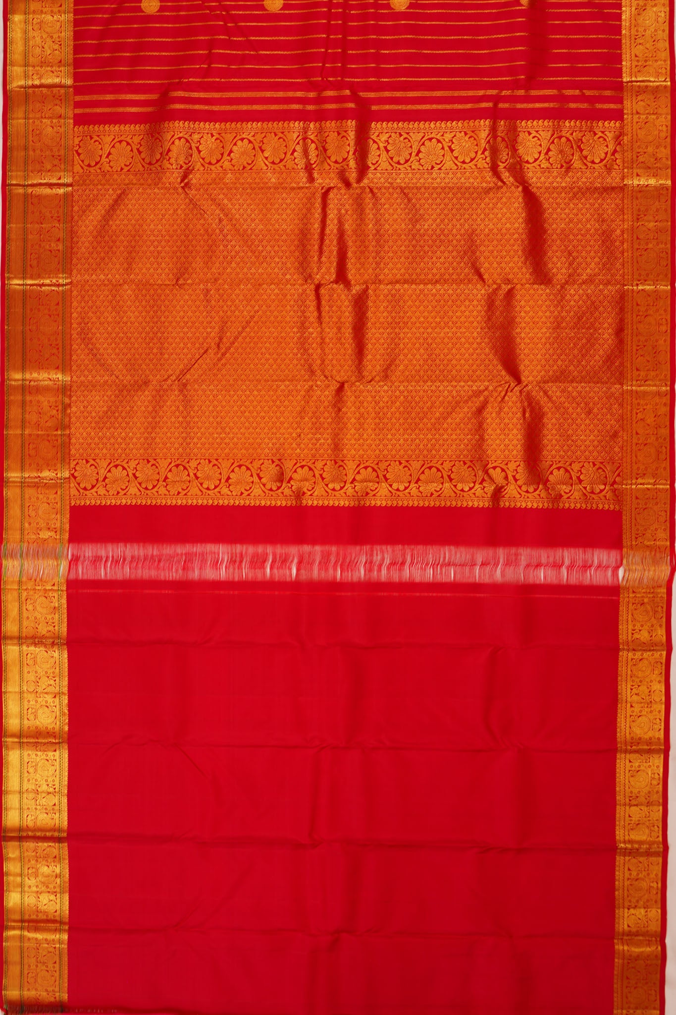 Taranga Kanchi Silk Vertical Iines And Butta Red Saree