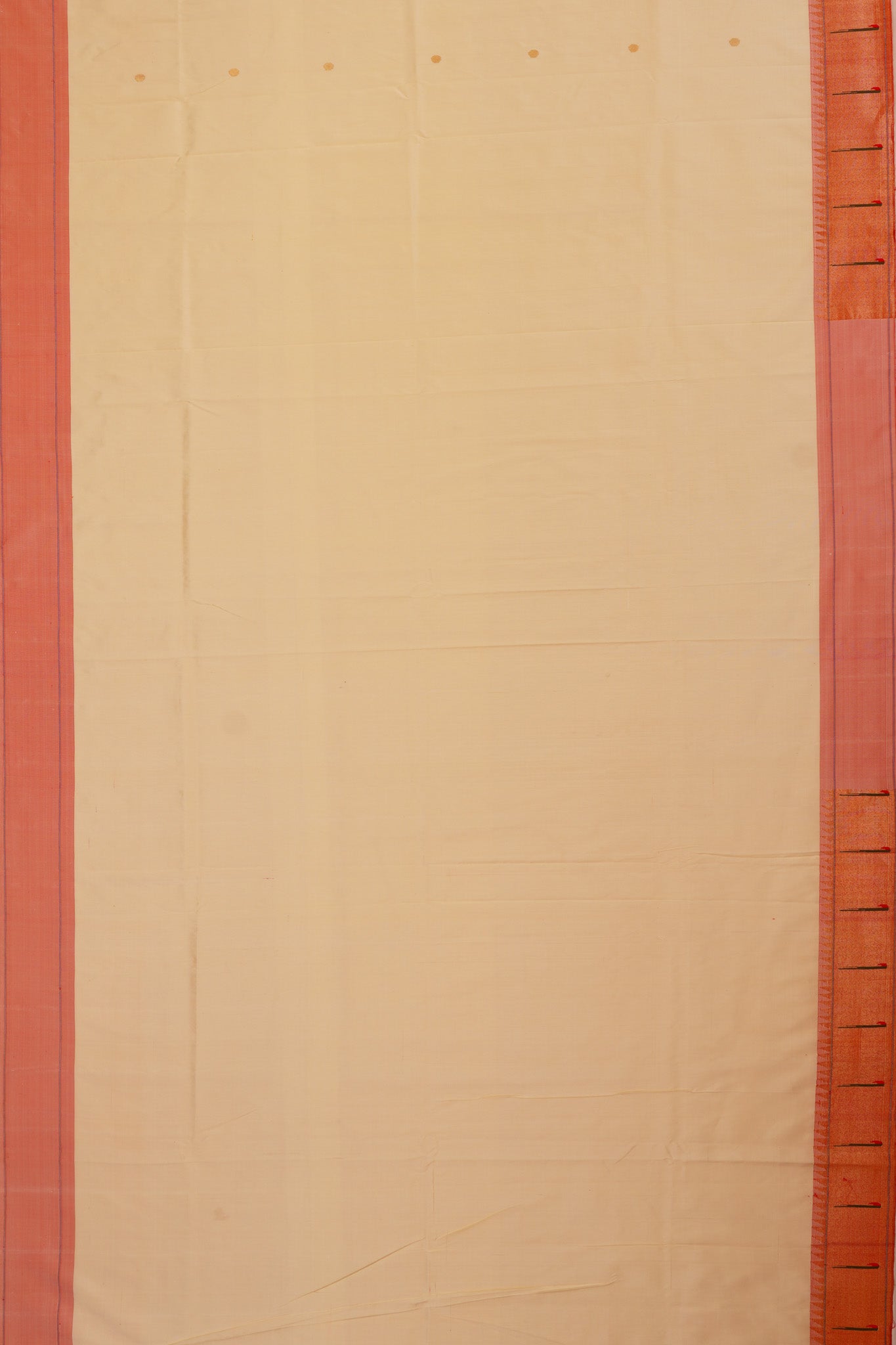 Paithani Silk Butta Cream Saree With Single Muniya Border
