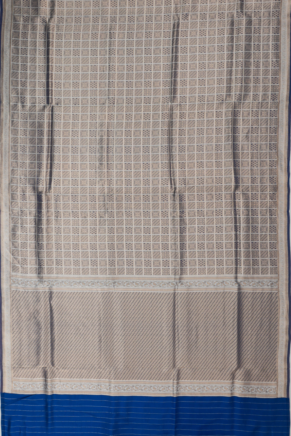 Vaanya Banaras Silk Brocade Silver Saree