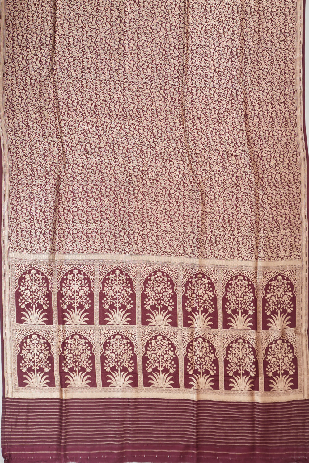 Vaanya Banaras Silk Brocade Maroon Saree