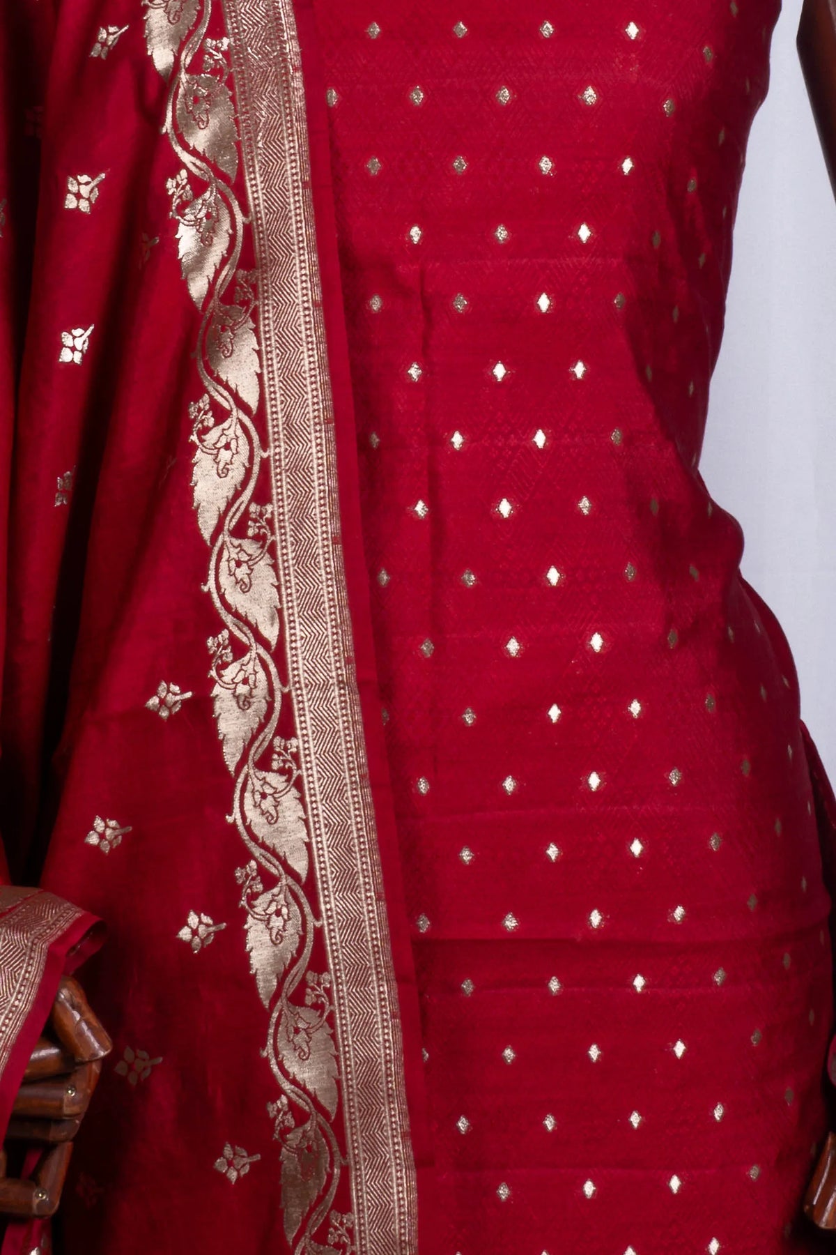 Vaanya Banaras Silk Butta Red Salwar Suit Set W/O Bottom