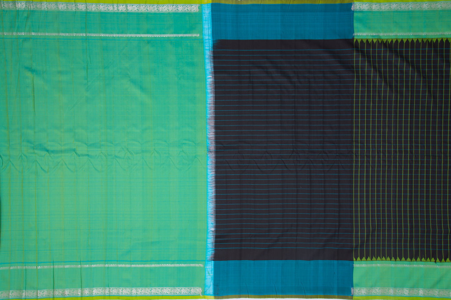 Gadwal Silk Checks Black Saree