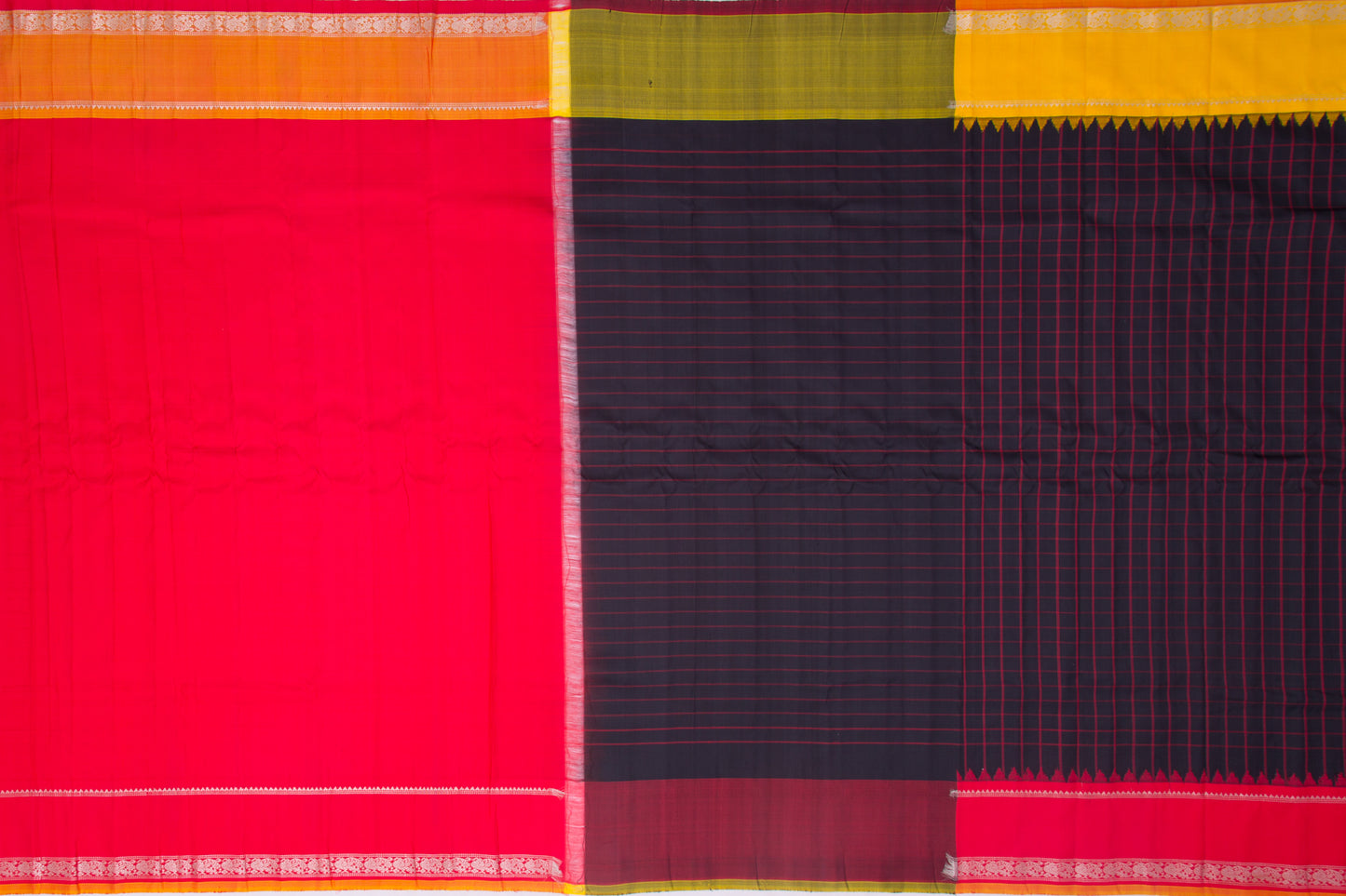 Gadwal Silk Checks Black Saree