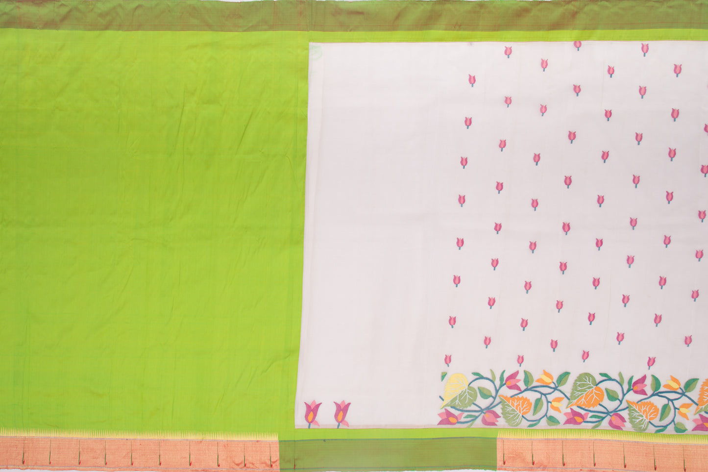 Dhakai Kora Organza Jamdani White Saree With Attached Paithani border