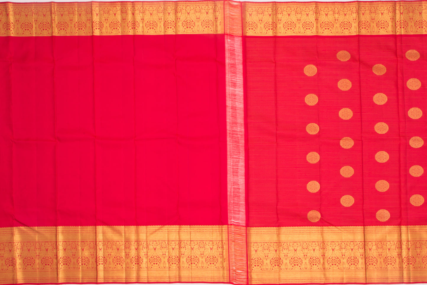 Kanchipuram Silk Oosi Lines And Butta Red Saree