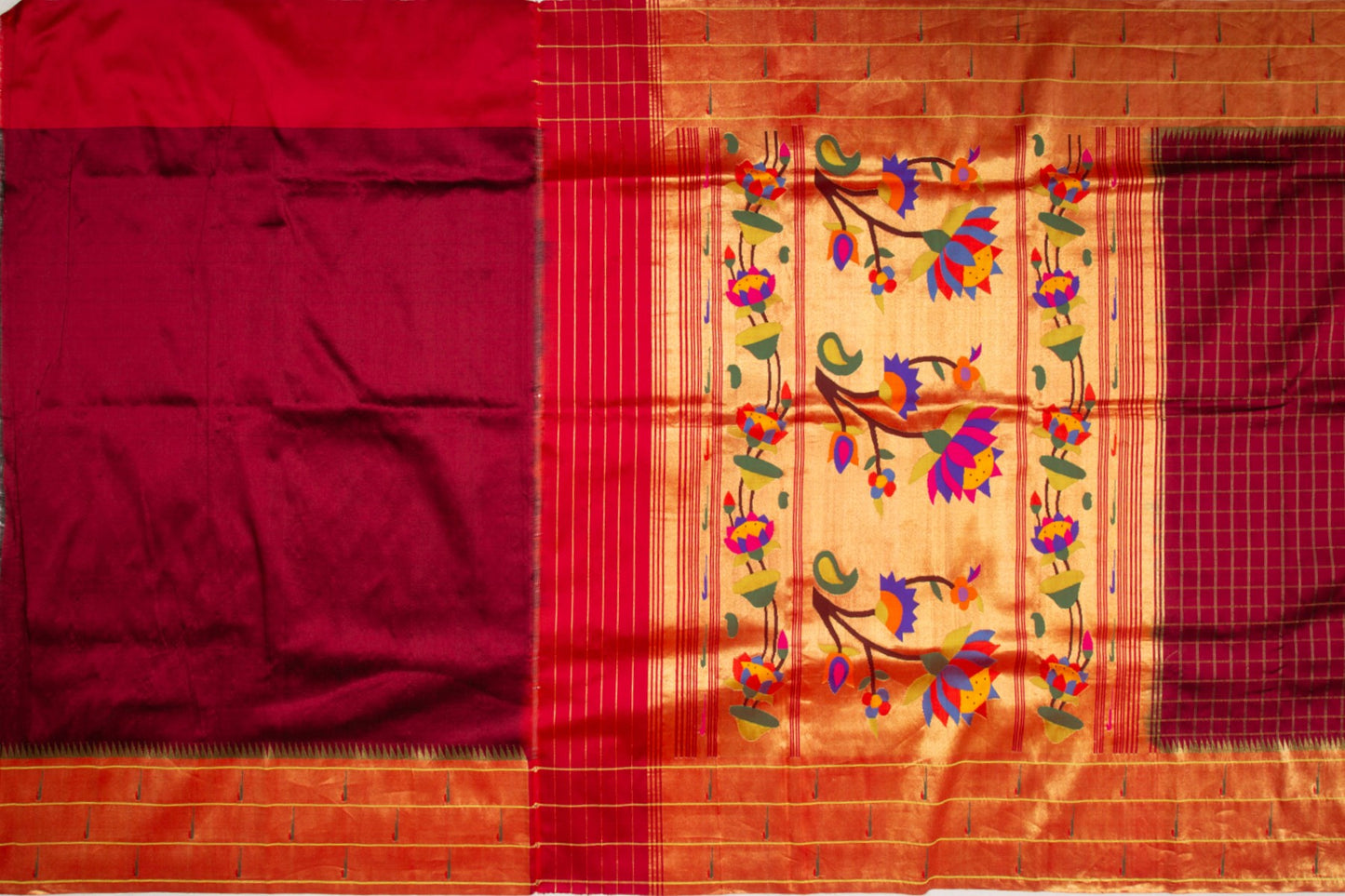 Paithani Silk Checks Maroon Saree With Triple Muniya Border