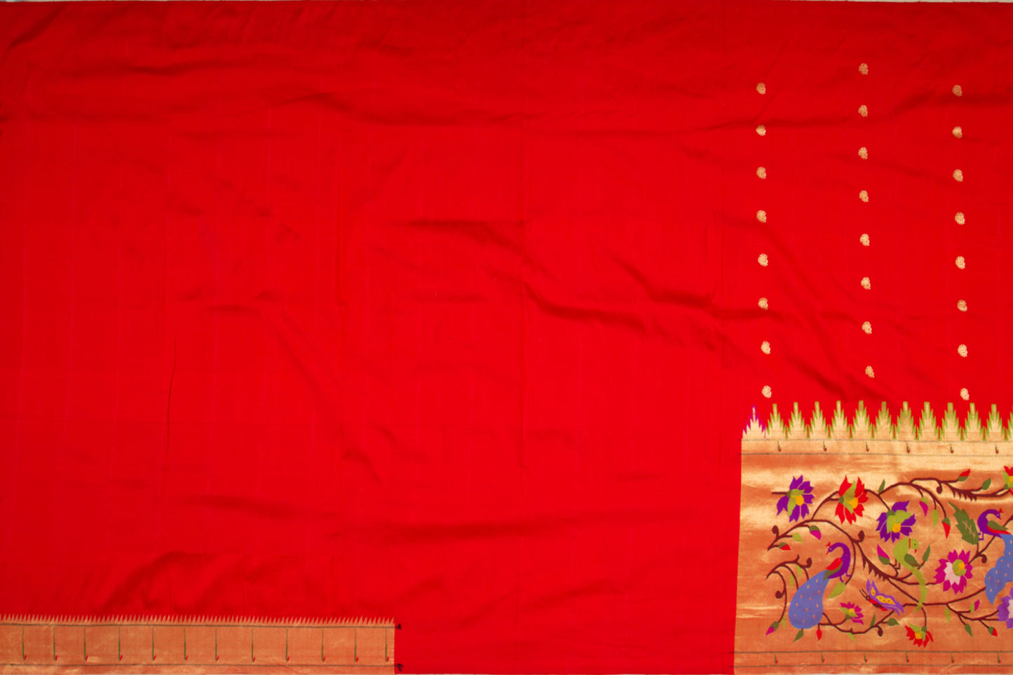 Paithani Silk Butta Red Saree With Morachi Border