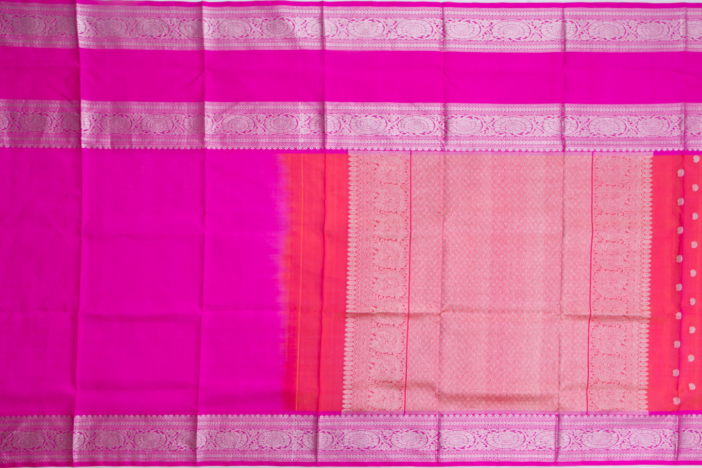 Venkatagiri Silk Butta Pink And Orange Dual Tone Saree