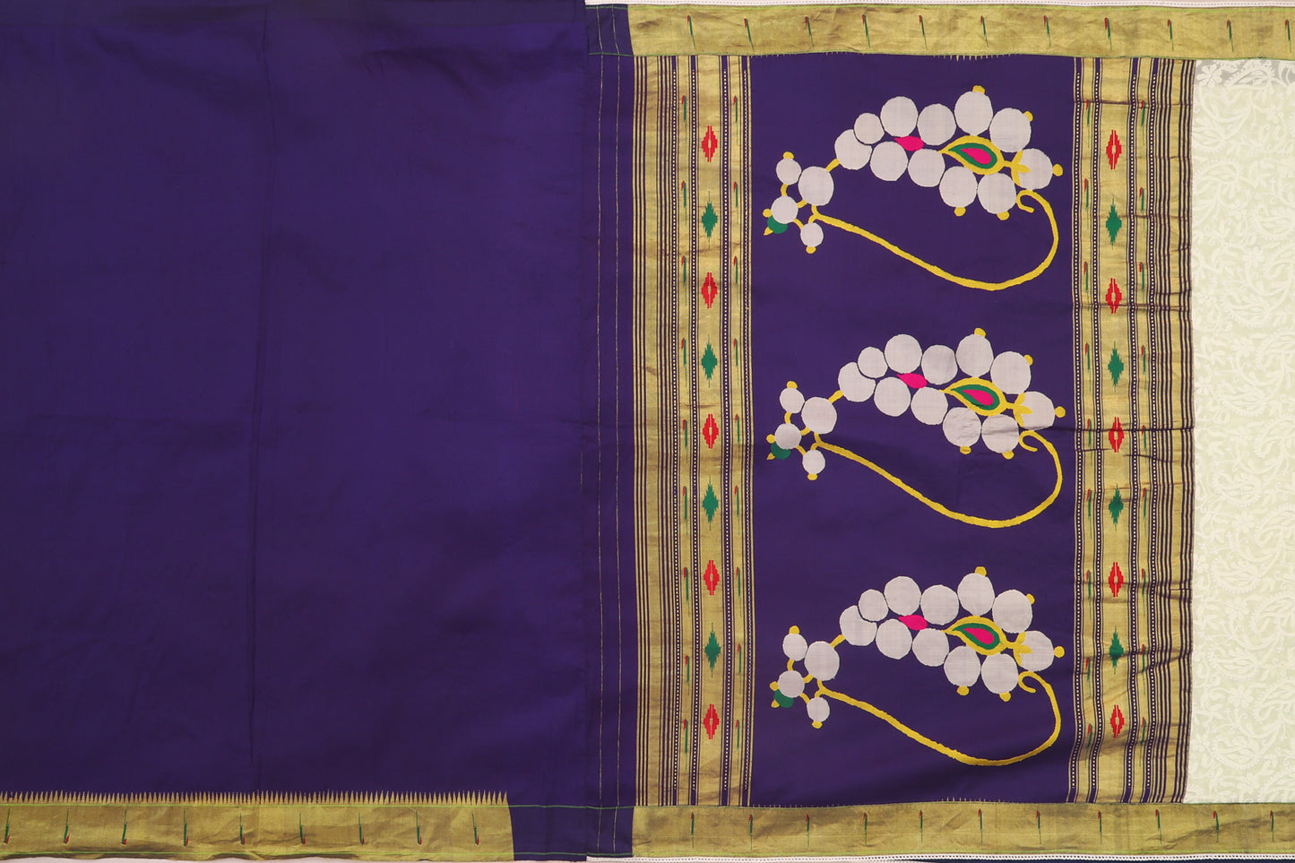 Lucknow Chikankari Georgette Pastel Green Saree With Attached Paithani Border