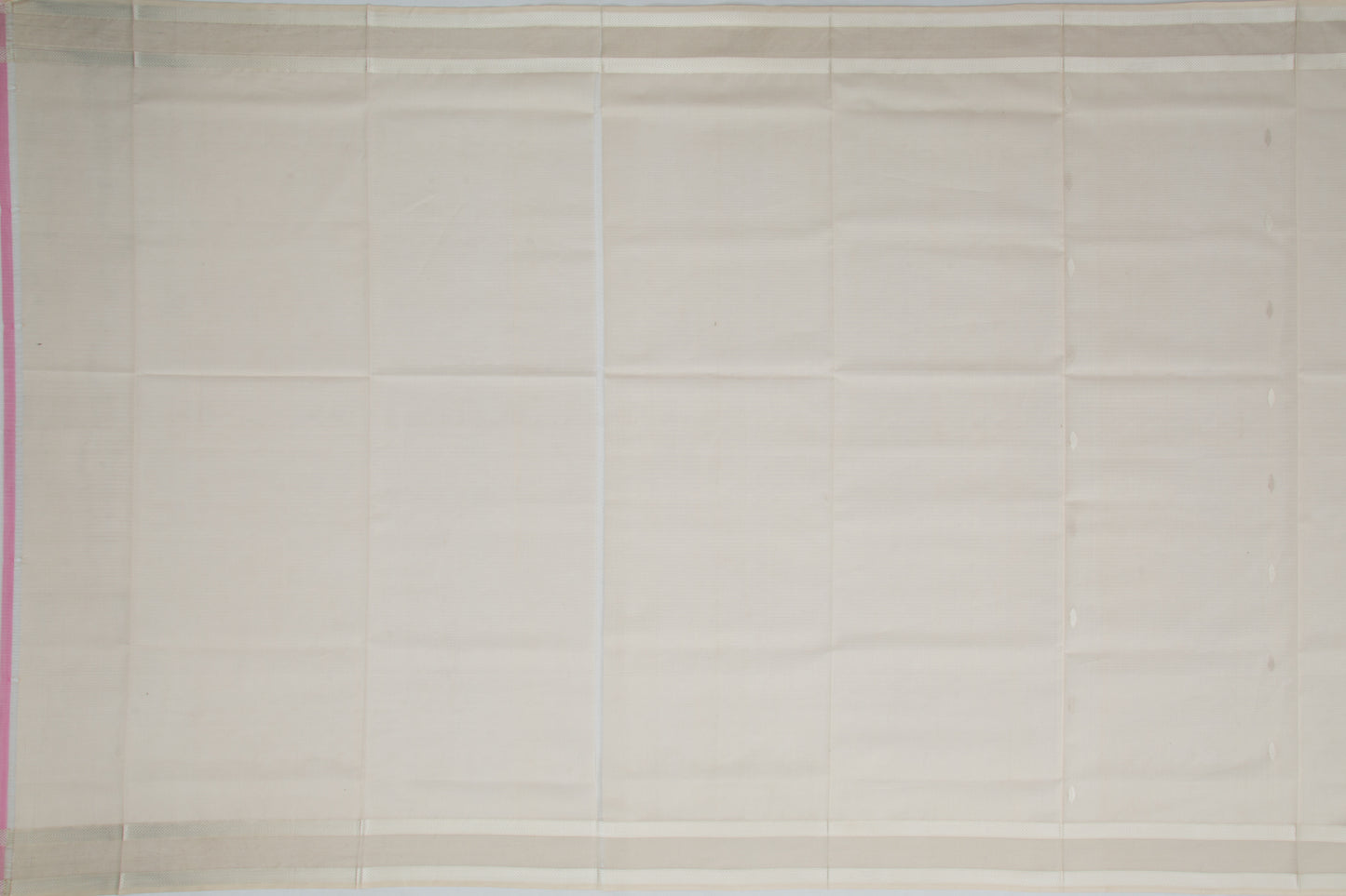 Maheshwari Cotton Horizontal Lines And Butta Cream Saree