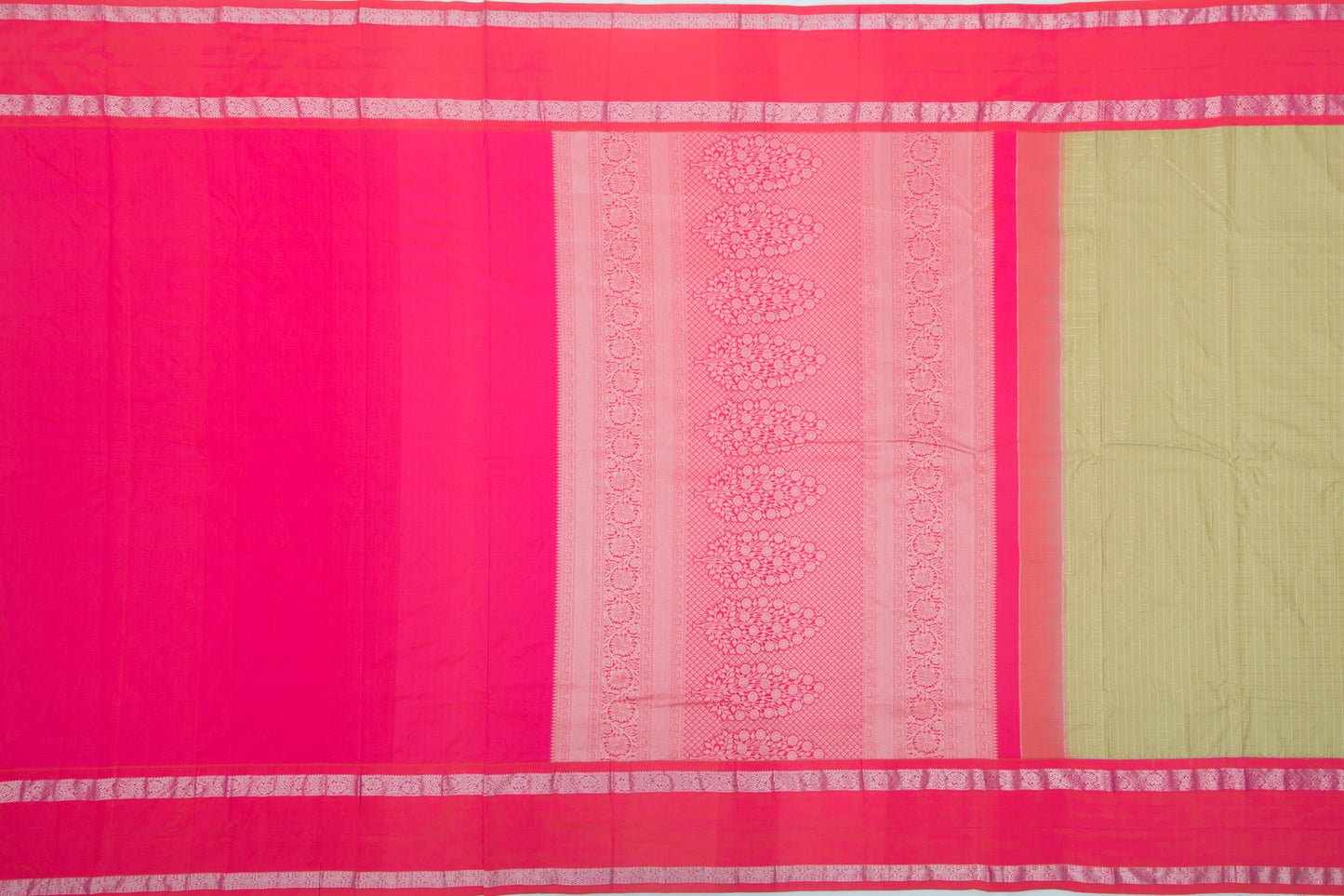 Gadwal Silk Checks Beige Saree