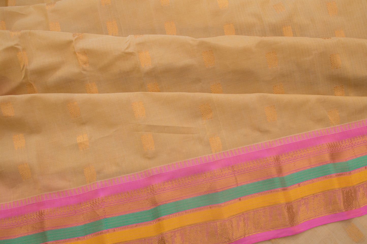 Gadwal Cotton Silk Butta Cream Saree