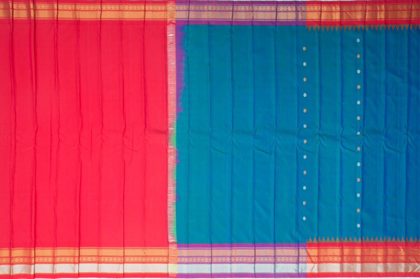 Gadwal Silk Butta Blue And Green Dual Tone Saree