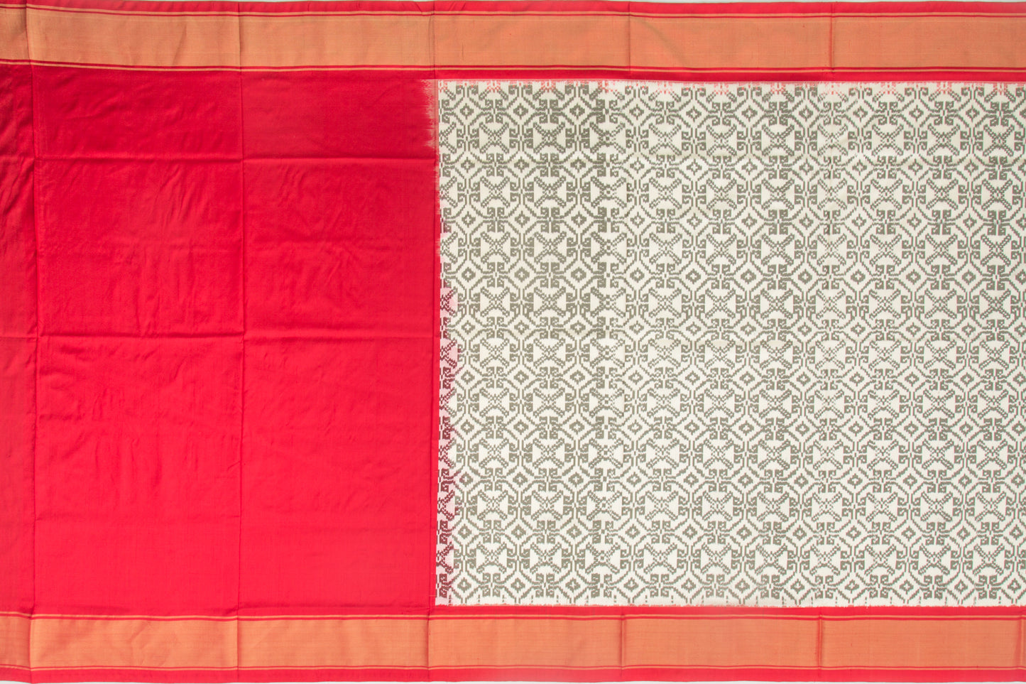 Pochampally Silk Ikat Off-White Saree