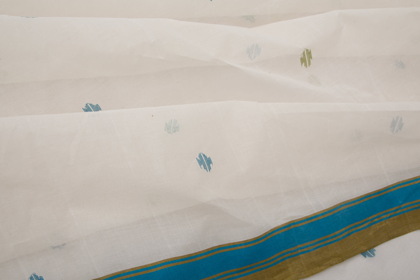 Phulia Cotton Butta Off-White Saree