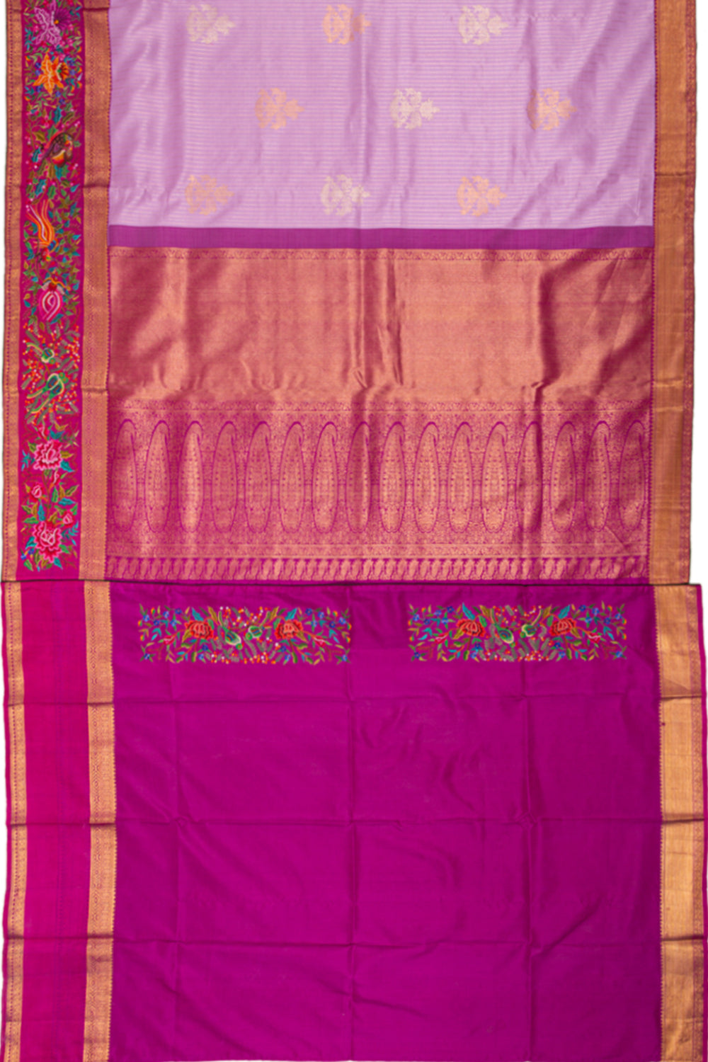 Kanchipuram Silk Vertical Lines Butta Lavender Saree With Petite Point