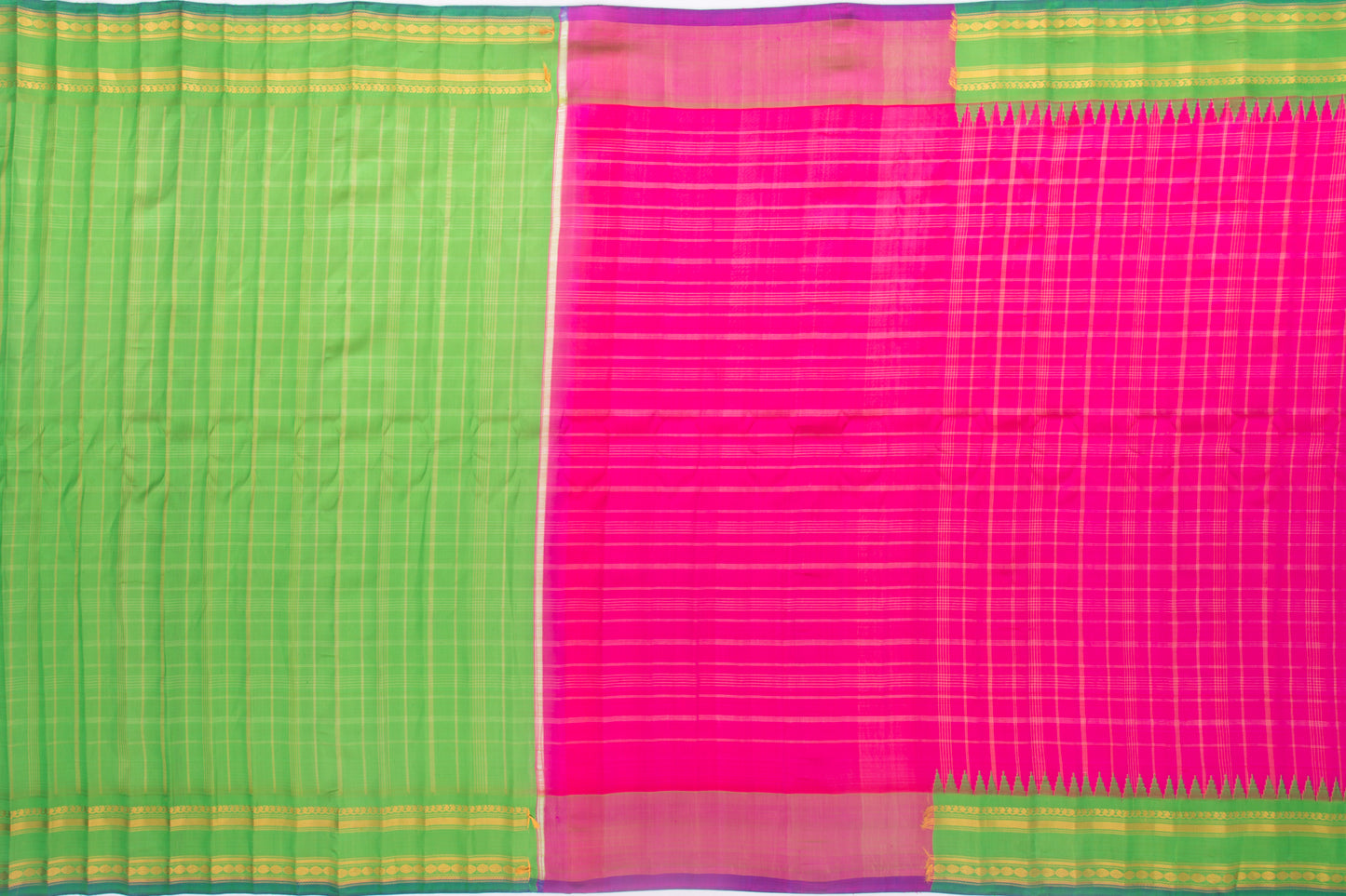 Gadwal Silk Checks Pink Saree