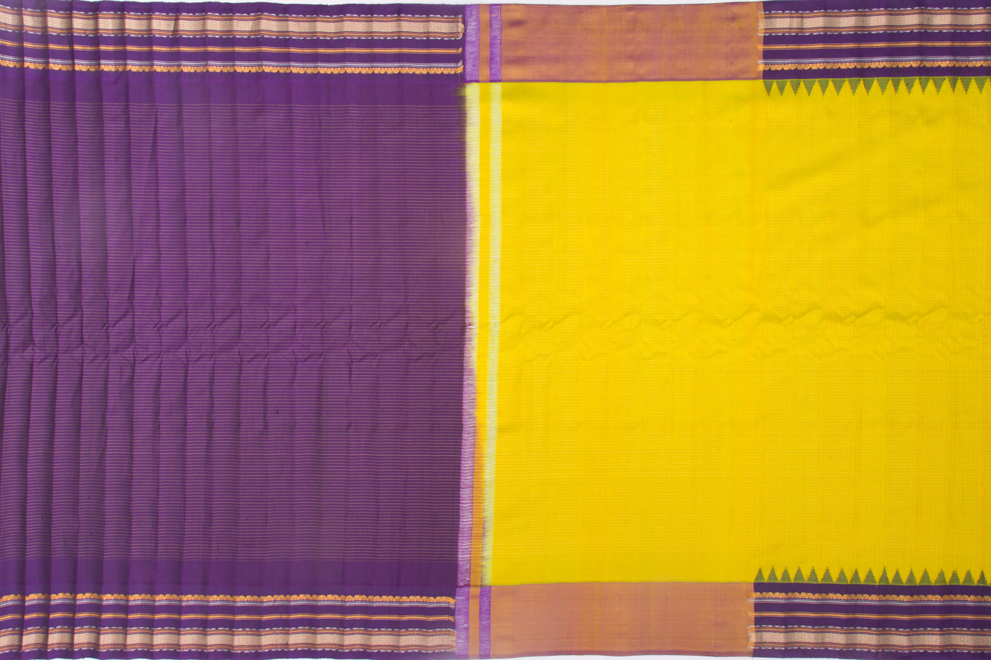 Gadwal Silk Checks Green Saree