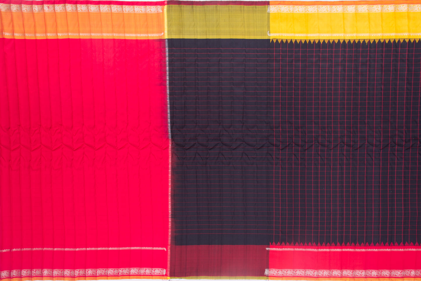 Gadwal Silk Checks Black Saree