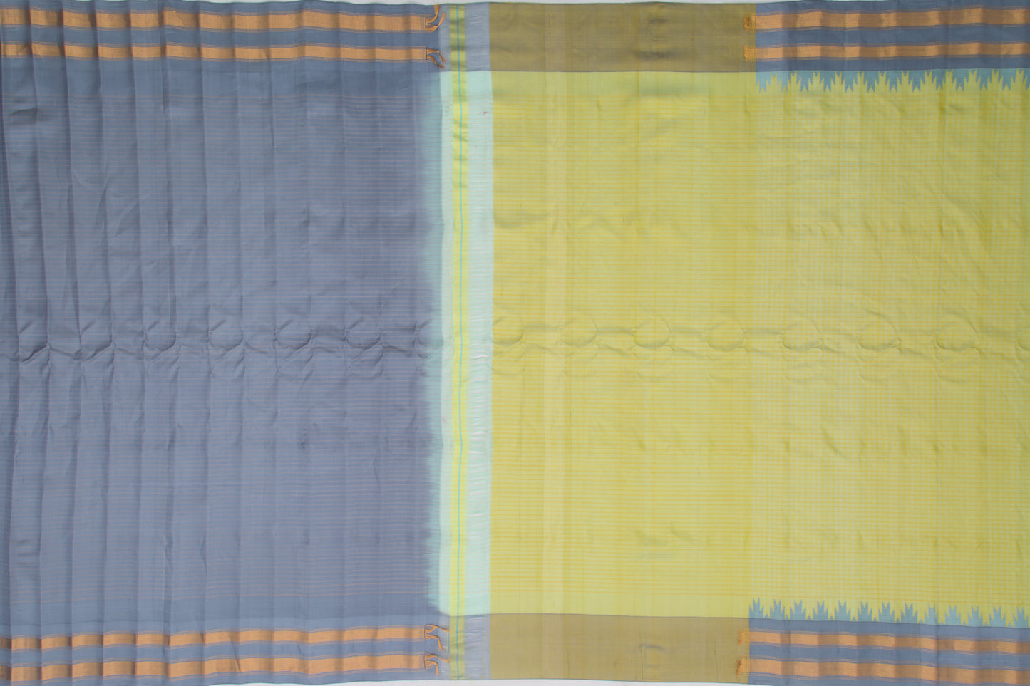 Gadwal Silk Checks Pastel Green Saree