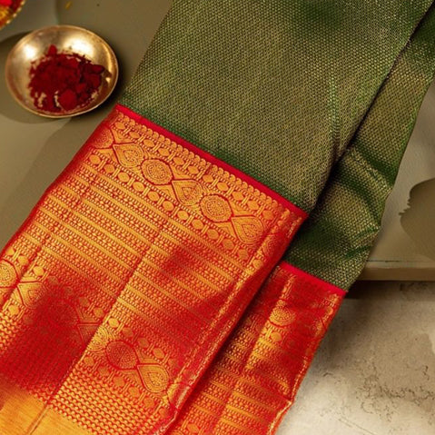 Things to Look out for while buying a Handloom Kanchipuram Saree