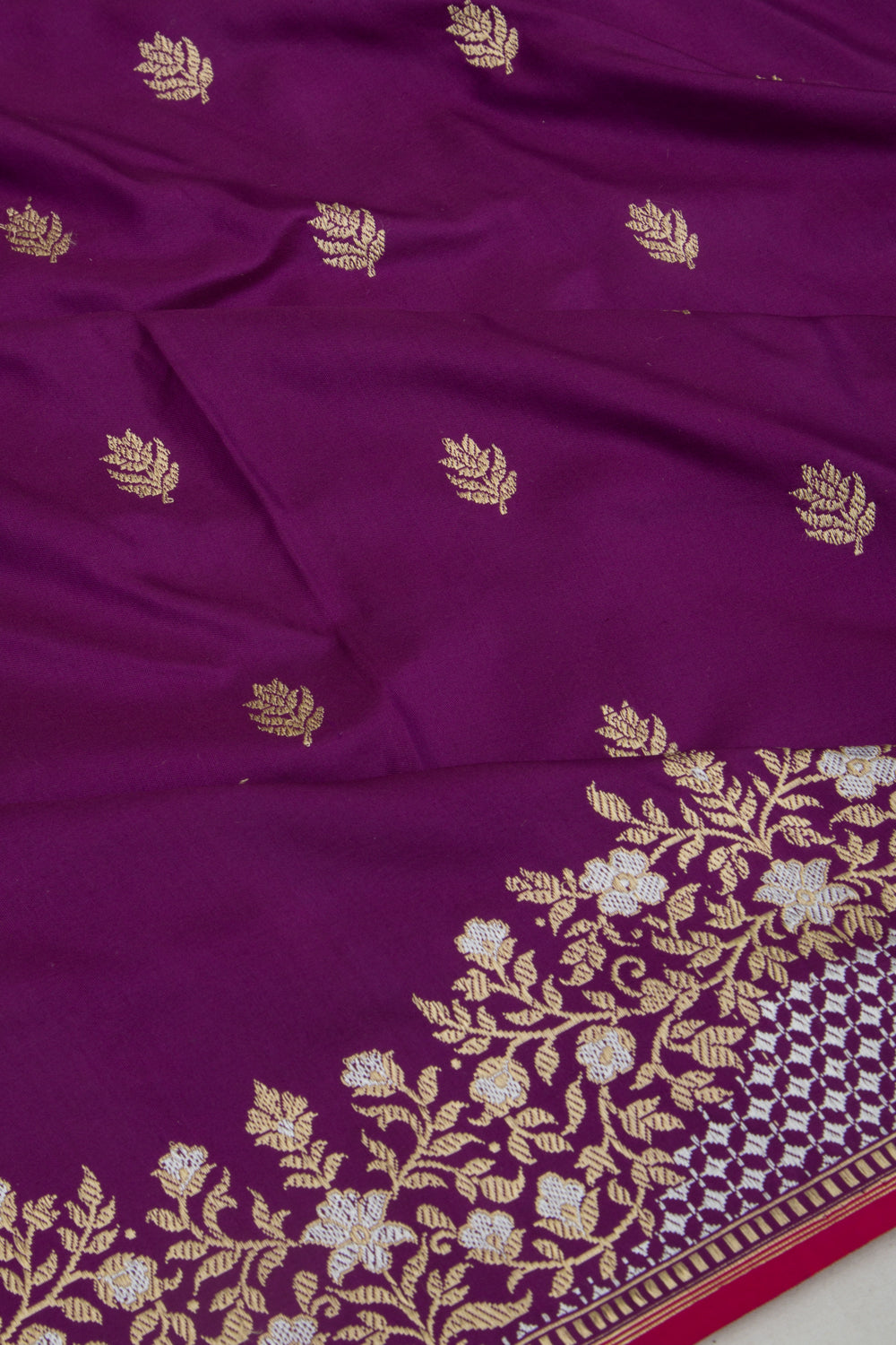 Banarasi Silk Kadwa Butta Purple Saree 112303051355