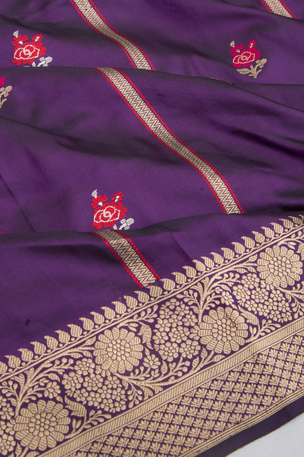 Banarasi Silk Vertical Lines And Butta Purple Saree