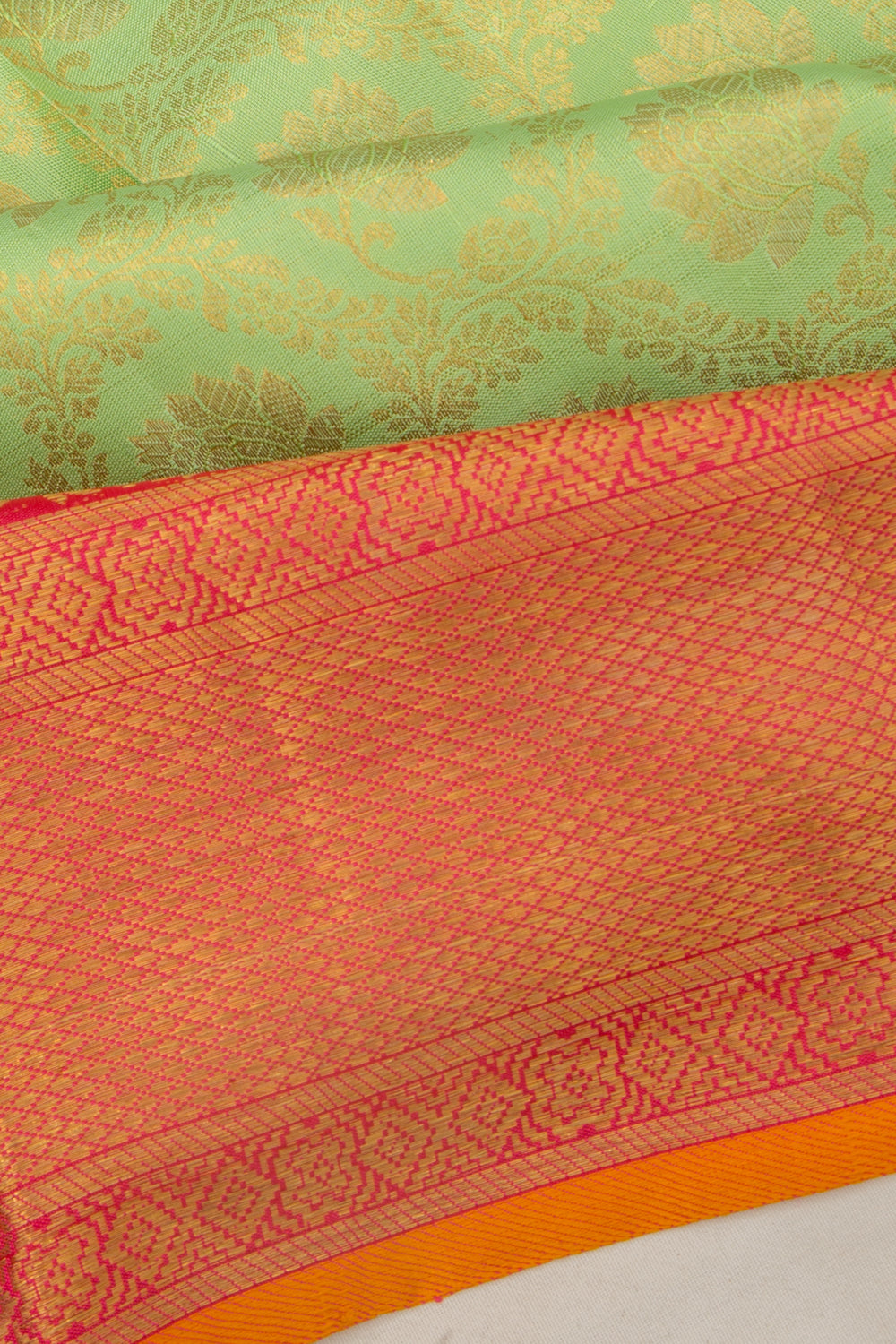 Kanchipuram Silk Jaal And Butta Green Saree