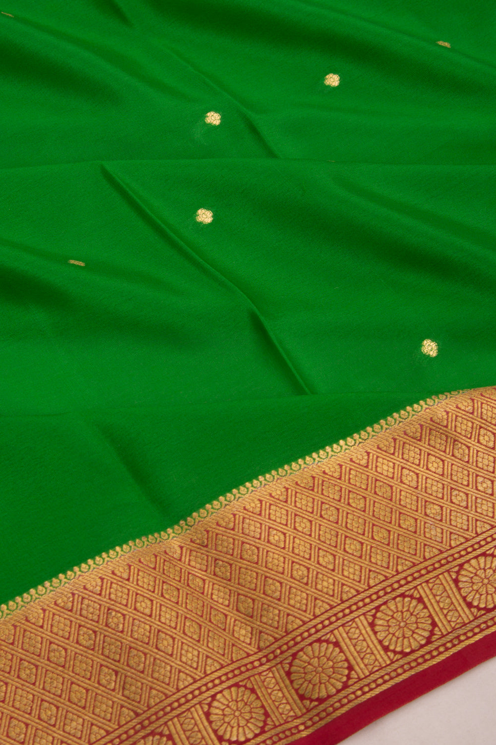 Binny Silk Butta Green Saree