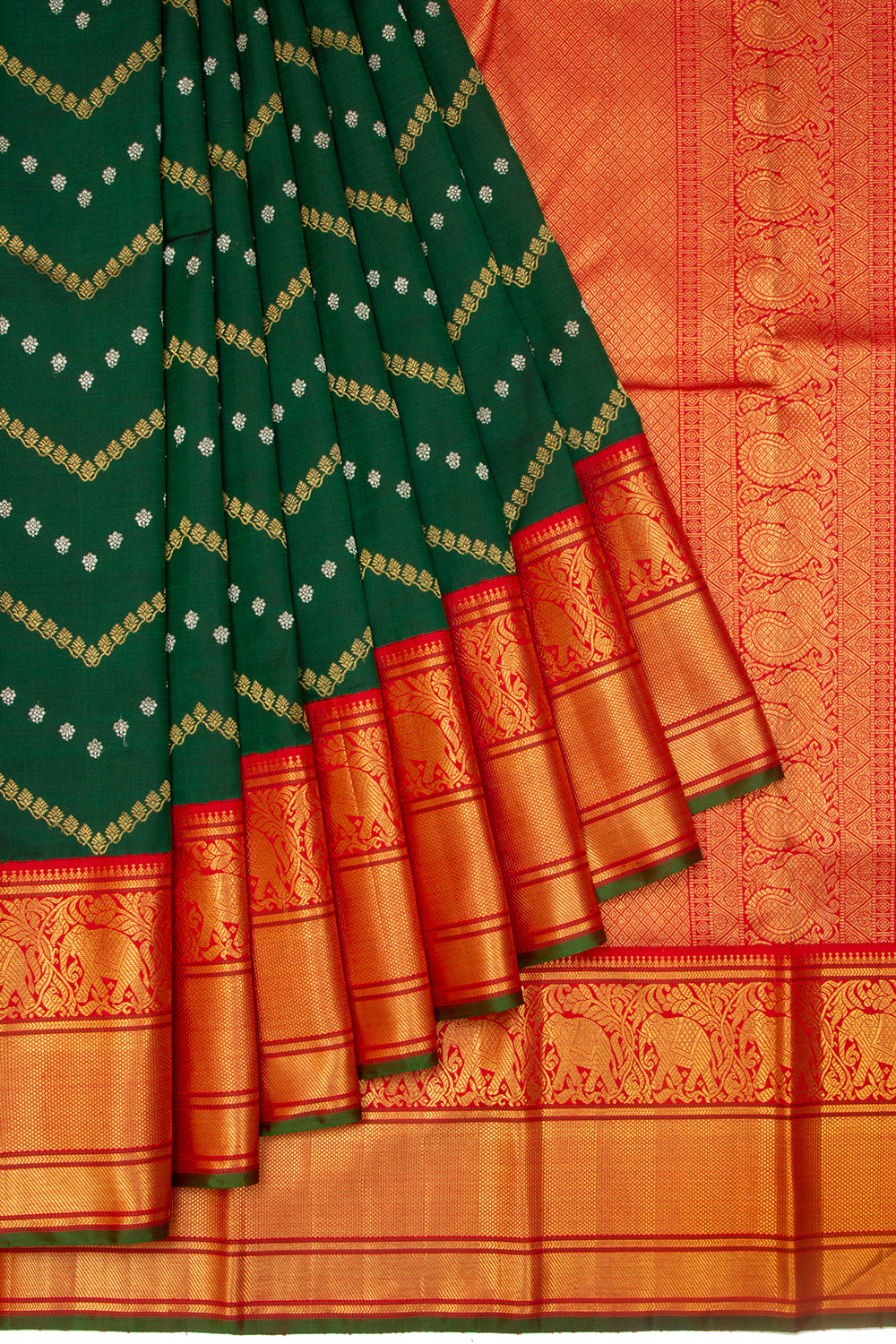 Kanchipuram Silk Zig-Zag Lines Bottle Green Saree