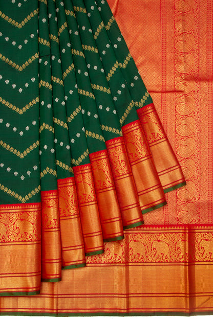 Kanchipuram Silk Zig-Zag Lines Bottle Green Saree