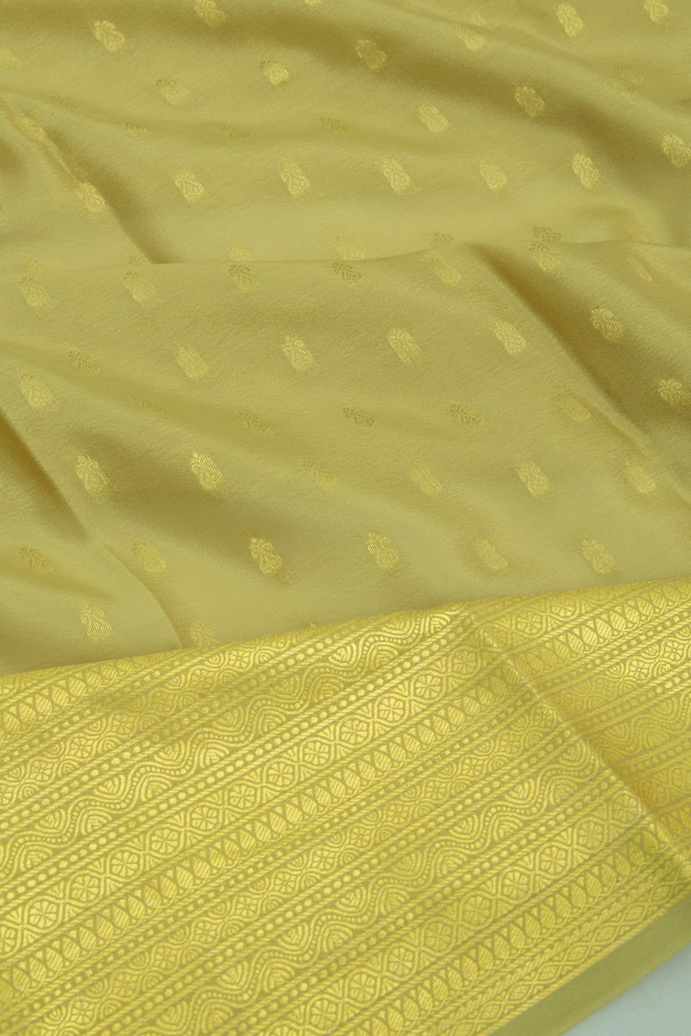 Binny Silk Butta Pista Green Saree