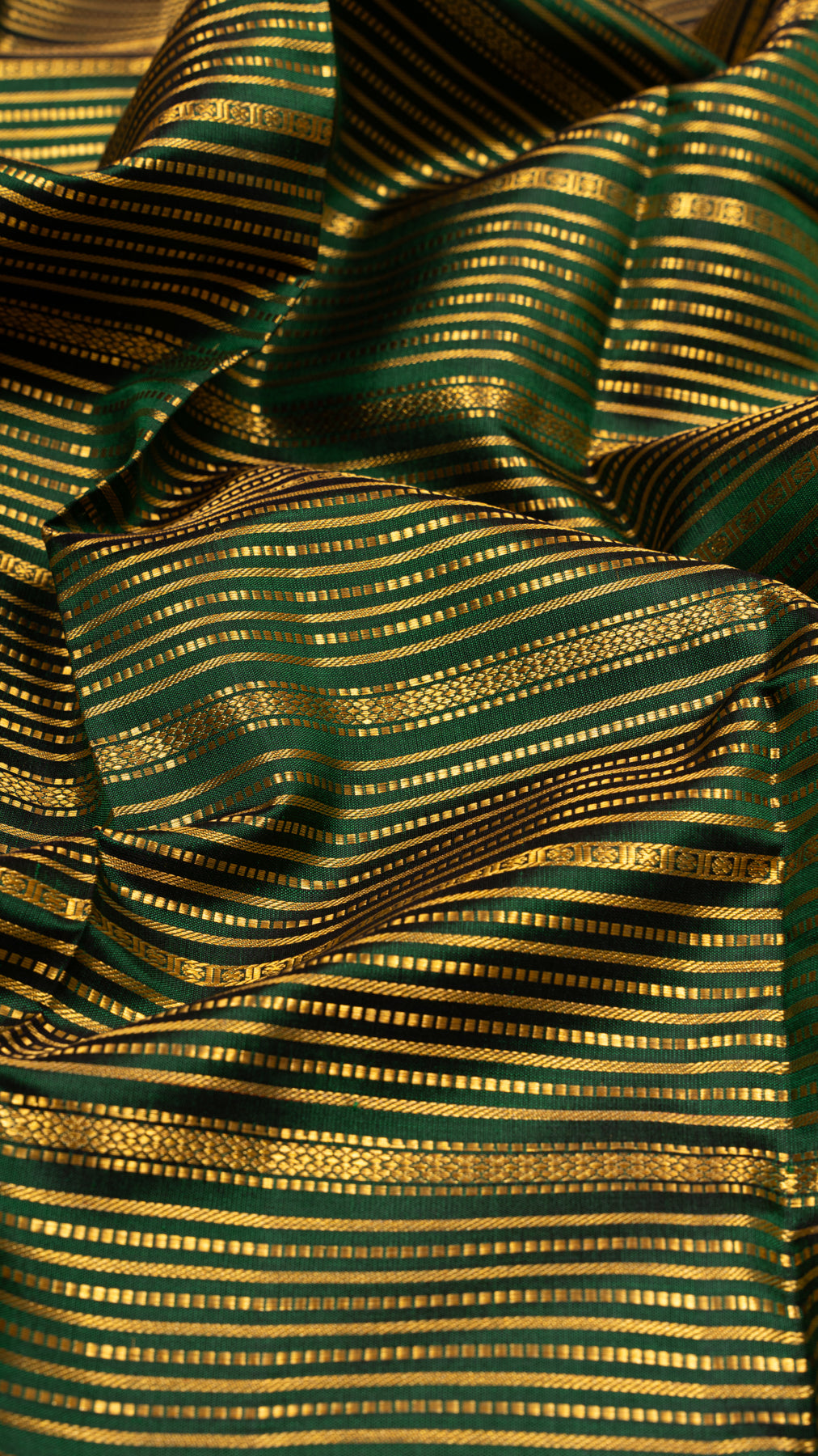 Kanchipuram Silk Horizontal Lines Dark Green Saree