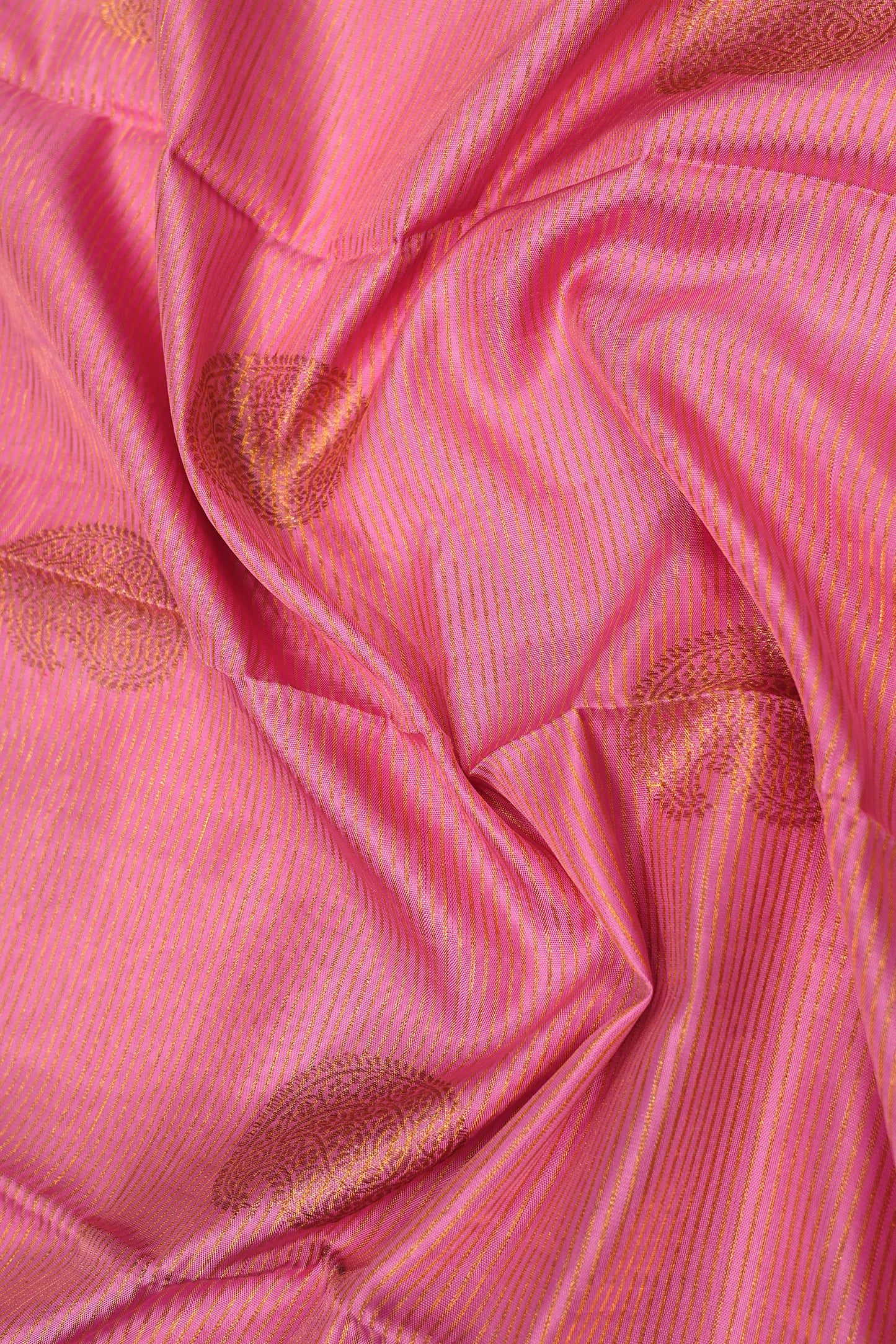 Kanchipuram Silk Horizontal Lines And Butta Pink Saree