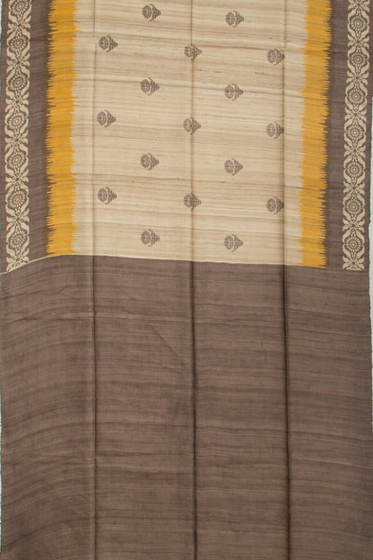 Tussar Butta Beige Saree