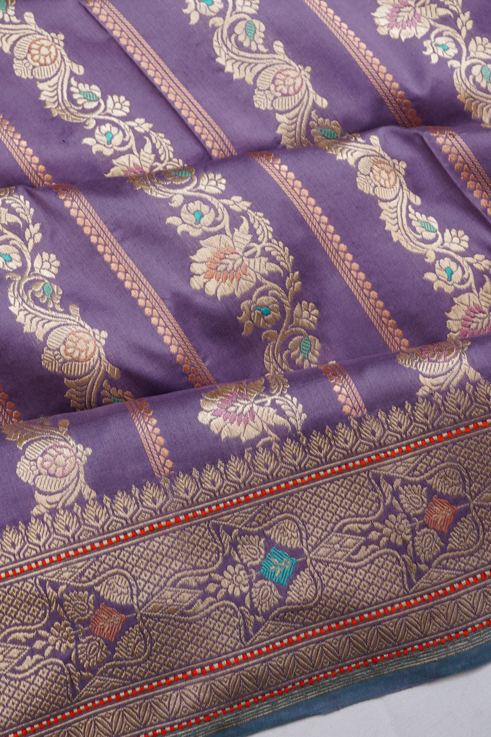 Banarasi Silk Vertical Lines Brocade Violet Saree 1212553958