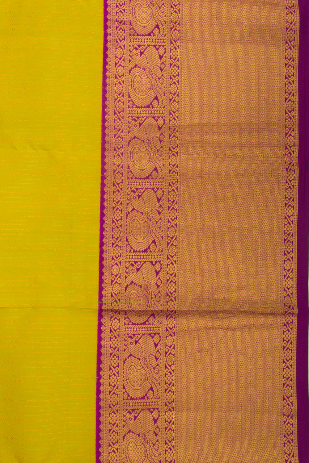 Taranga Kanchi Silk Vertical Lines Mehendi Green Saree