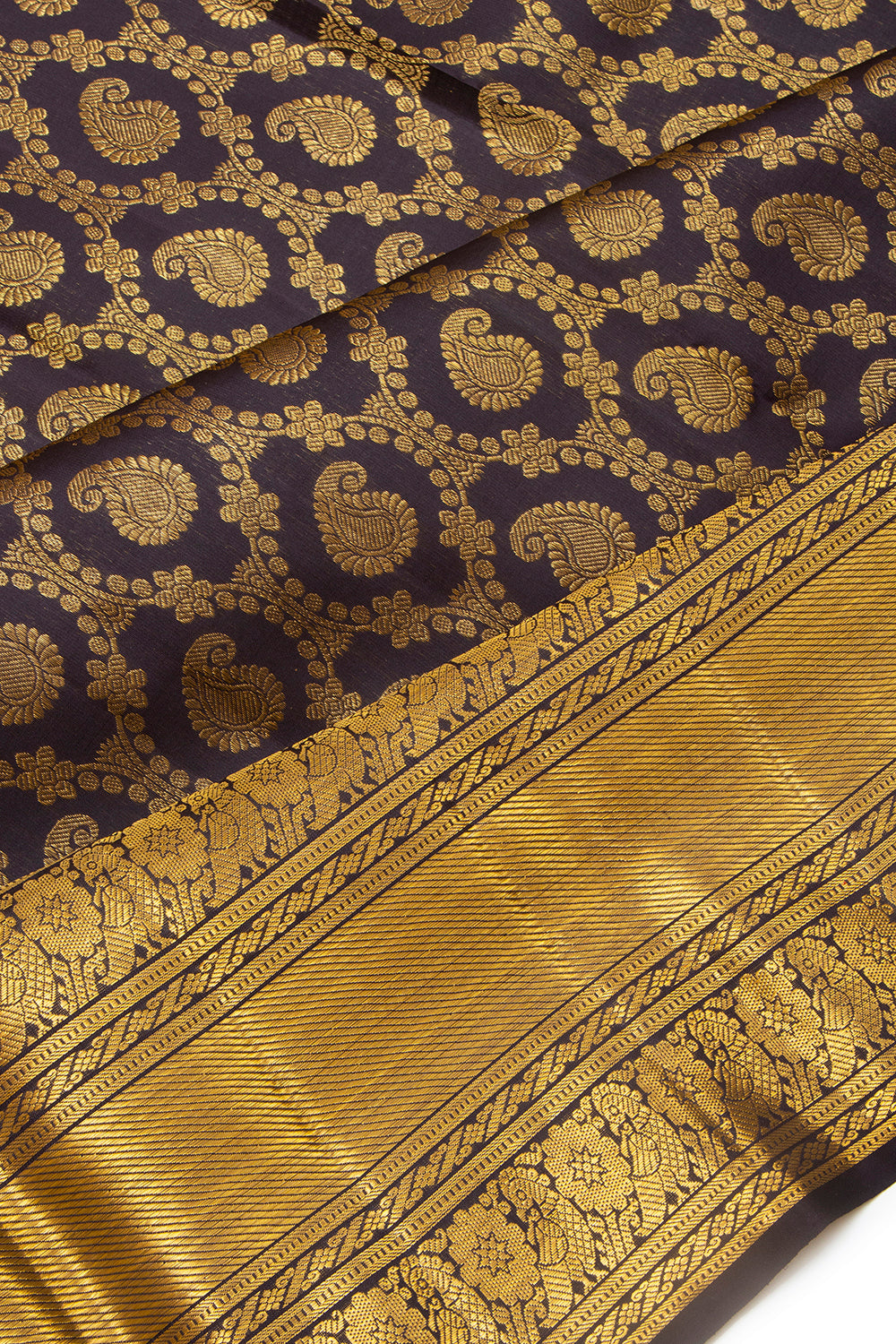 Kanchipuram Silk Jaal And Butta Black Saree