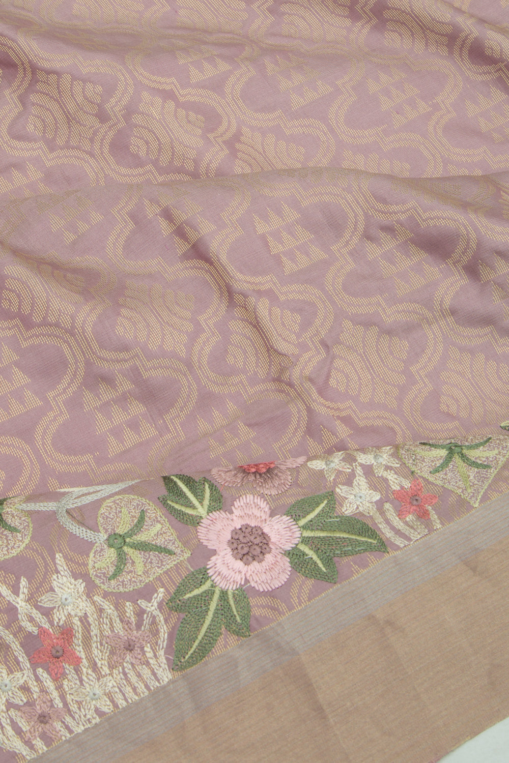 Soft Silk Brocade Lilac Saree With Embroidery Border