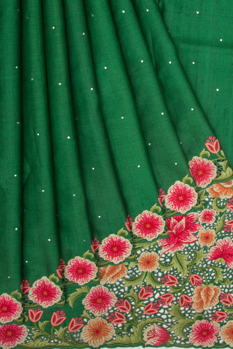 Tussar Butta Bottle Green Saree With Scallop Border And Cut Work