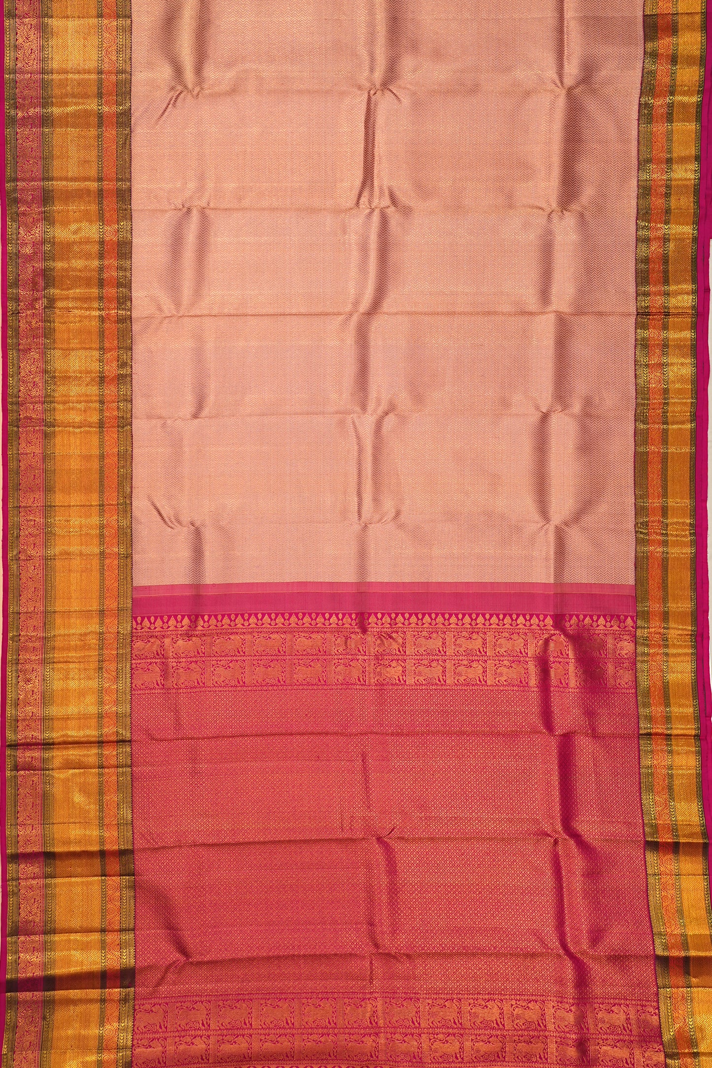 Kanchipuram Silk Zig Zag Brocade Peach Saree